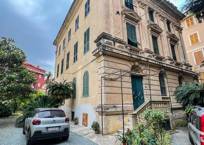 Appartamenti In Villa Del \'900