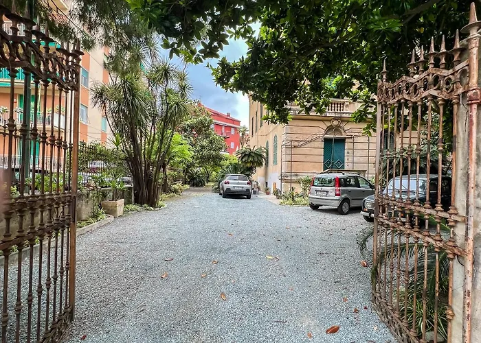 Appartamenti In Villa Del \'900